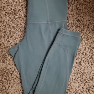 Athleta Crop Legging